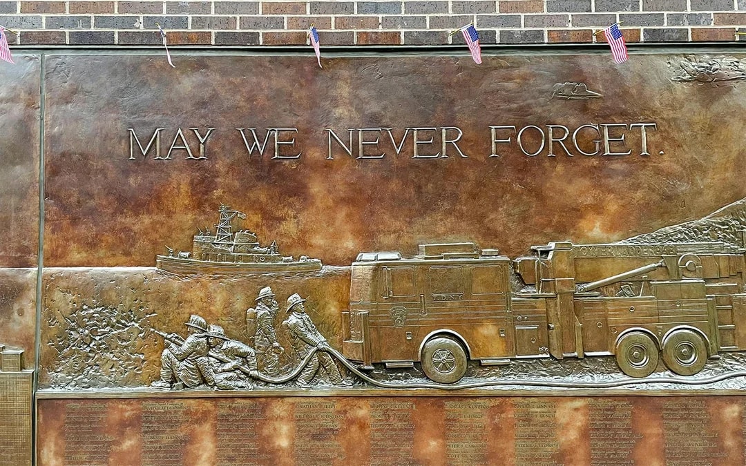 Combo: Ground Zero 9/11 Memorial Tour + One World Observatory Tickets Image 8
