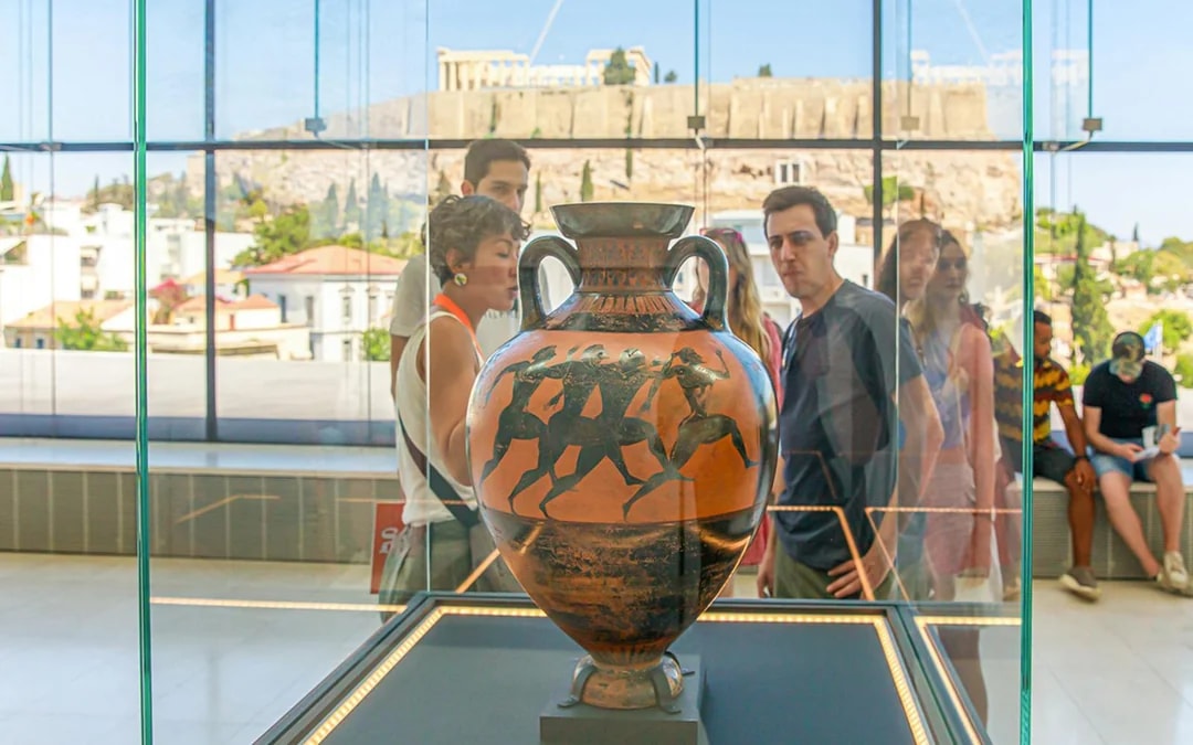Combo Guided Tour: Acropolis + Acropolis Museum + Temple of Poseidon with All Entry Tickets Image 4
