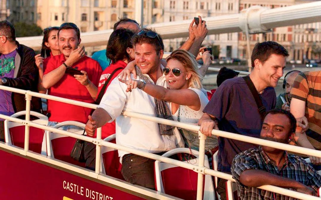 Combo: Budapest Hop-On Hop-Off Bus Tour + Danube River Cruise Image 7