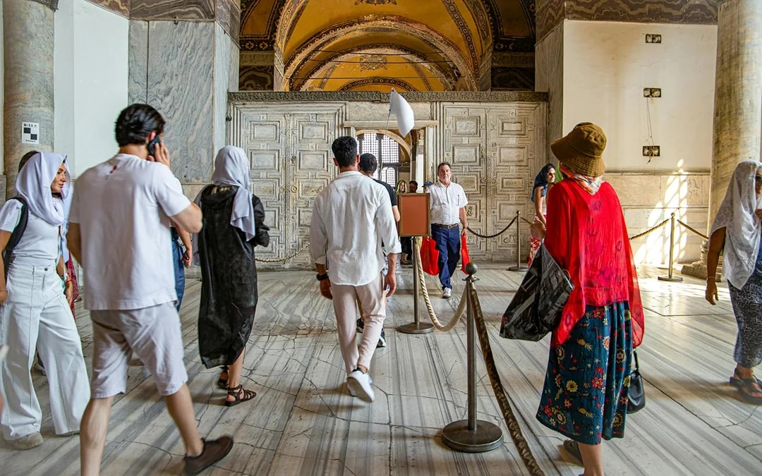 Combo: Hagia Sophia + Basilica Cistern Skip-the-Line Tickets with Audio Guide Image 11