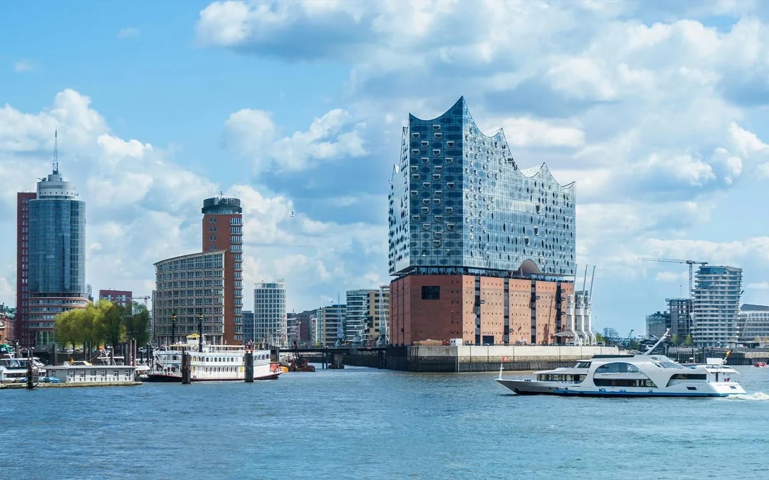 Combo: Hamburg Harbor Cruise + Elbphilharmonie German Guided Tour Tickets Image 6