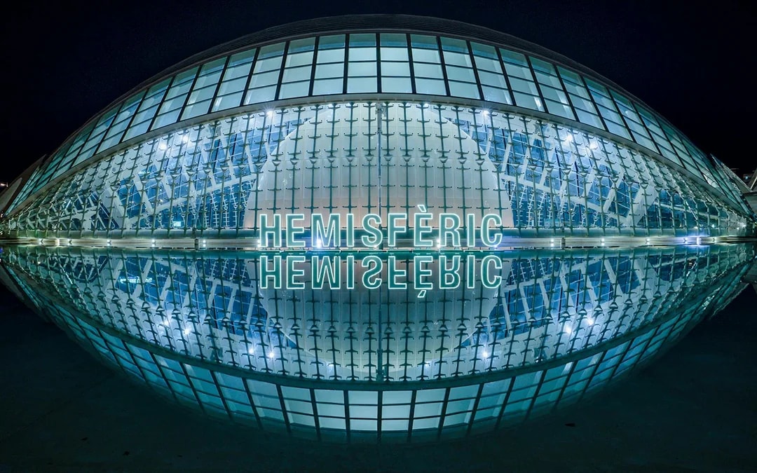 Combo: Hemisfèric + Science Museum Tickets Image 6