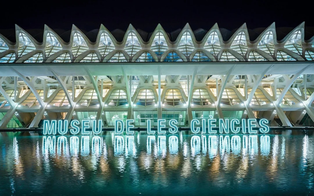 Combo: Hemisfèric + Science Museum Tickets Image 9