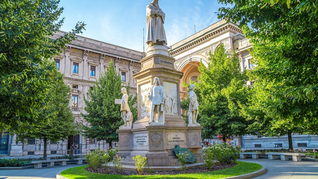 Statue of Leonardo da Vinci in Piazza della Scala, Milan, near La Scala Theater.