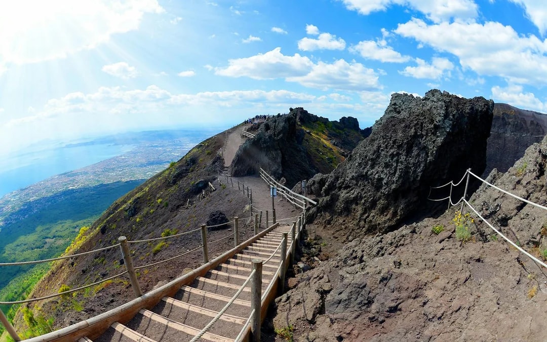 Combo: Pompeii and Mount Vesuvius Entry Tickets with Audio Guide Image 10