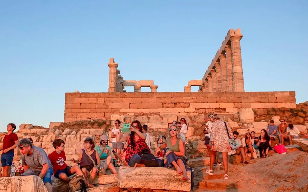 Combo: Temple of Poseidon Sunset Tour from Athens + 2-Day Athens Hop-On Hop-Off Bus Tour Image 7