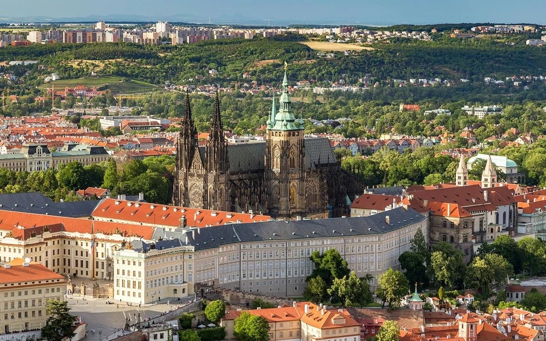 Combo: Prague Castle Entry Tickets + Lobkowicz Palace Museum with Audio Guide
