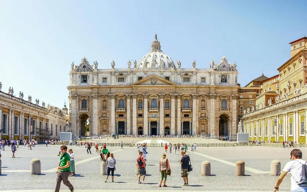 Combo: Rome Hop-on Hop-off Bus Tour + Vatican Museums Skip-the-Line Tickets Image 4