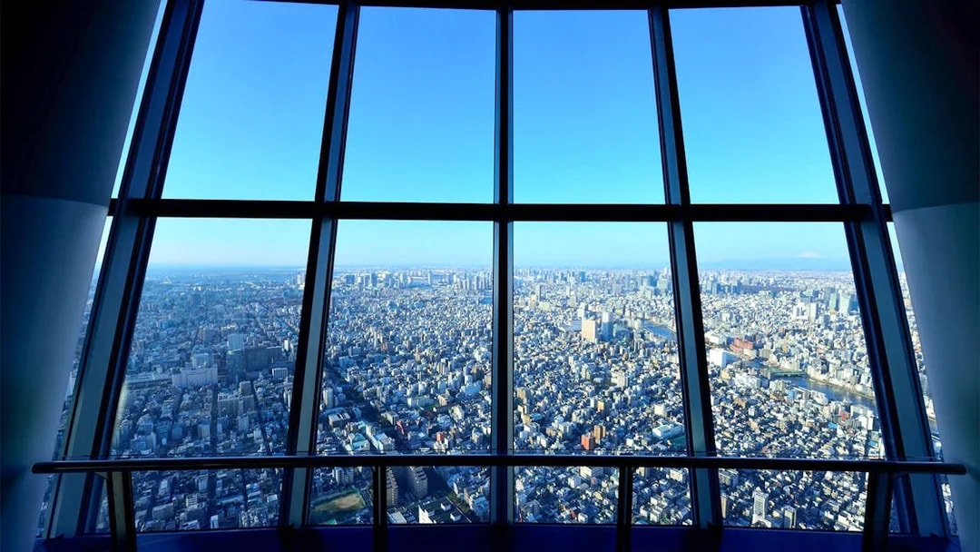 View of Tokyo cityscape from Tokyo Skytree observation deck.