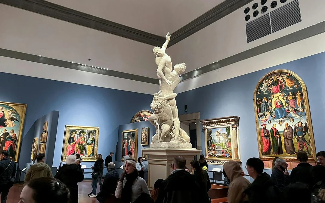 Combo: Uffizi Gallery + Accademia Gallery Guided Tour Image 11