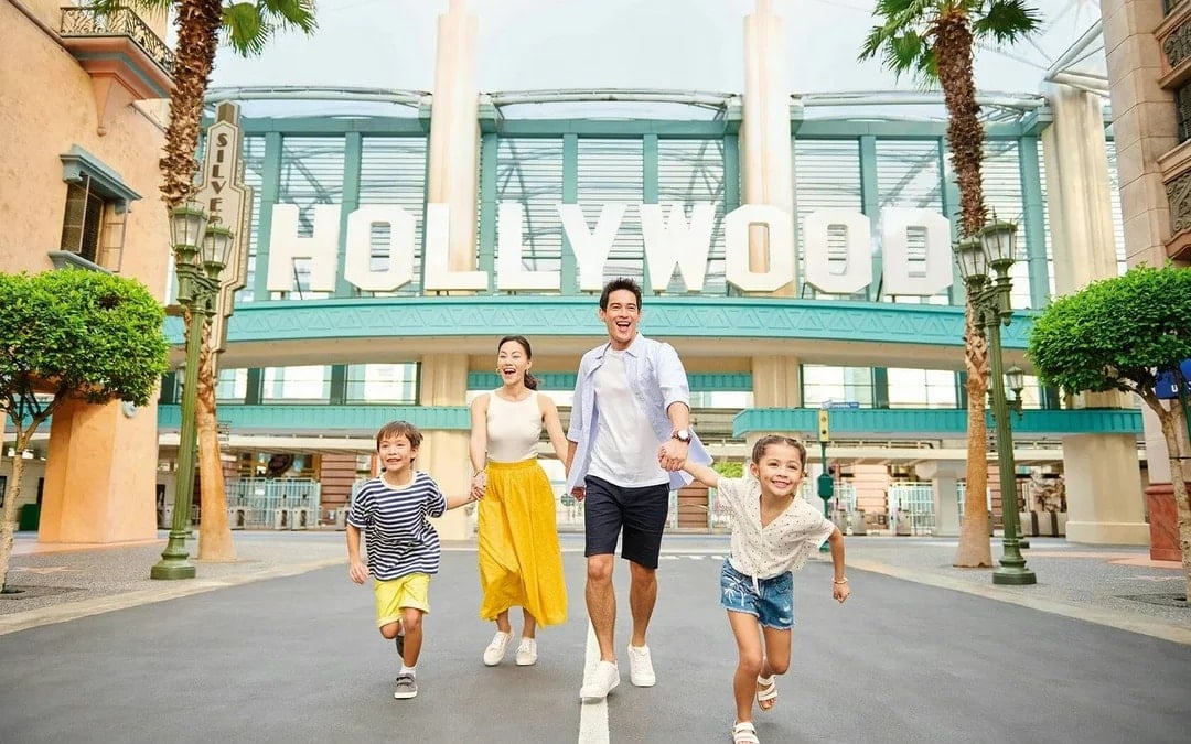 Combo: Universal Studios Singapore + Singapore Oceanarium + Adventure Cove Waterpark Tickets
