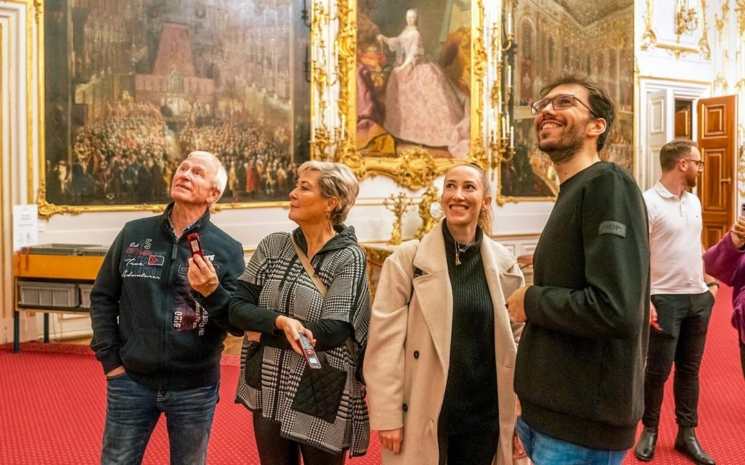 Combo: Vienna Hop-on Hop-off Bus Tour + Schönbrunn Palace & Belvedere Palace Tickets Image 8