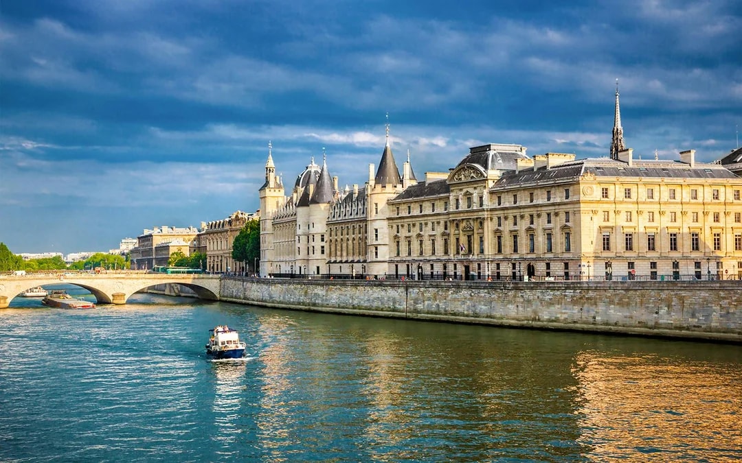 Conciergerie Entry Tickets Image 1