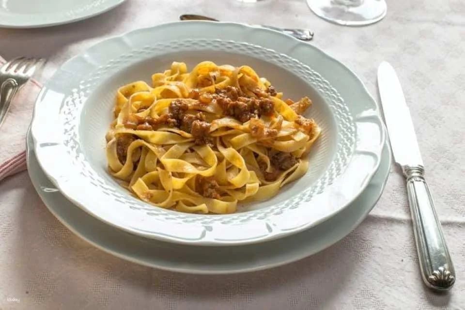 Cooking class and tasting at a Cesarina's home in Bologna