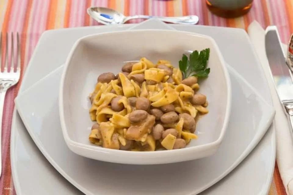 Cooking class and tasting at a Cesarina's home in Bologna