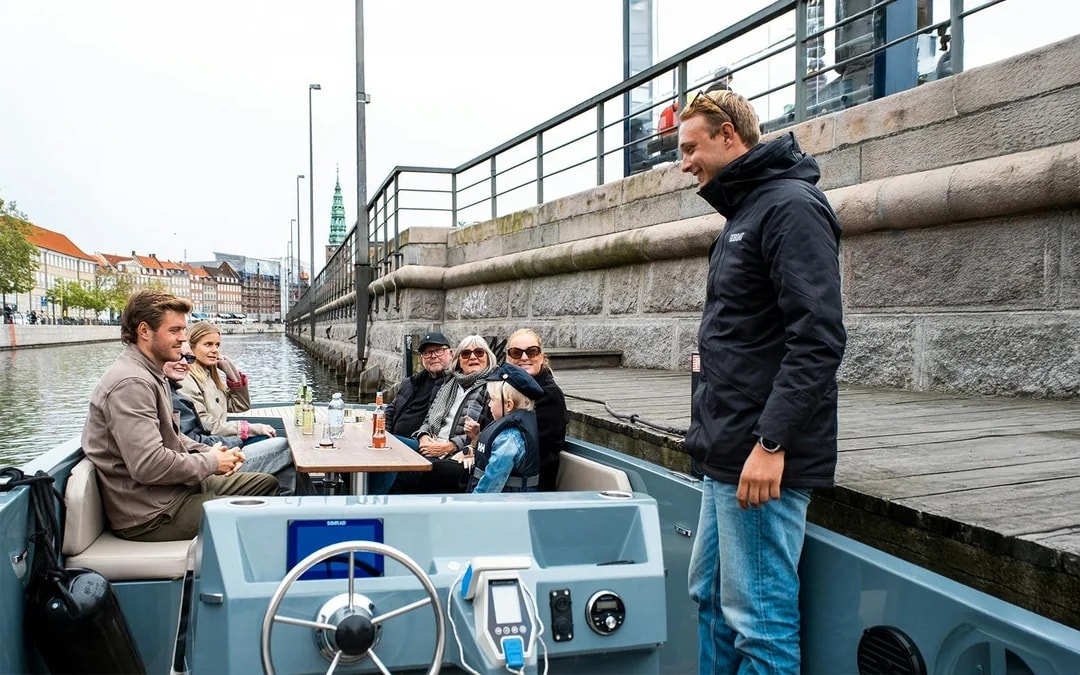 Copenhagen Small Group Canal Cruise on Electric Boats Image 6