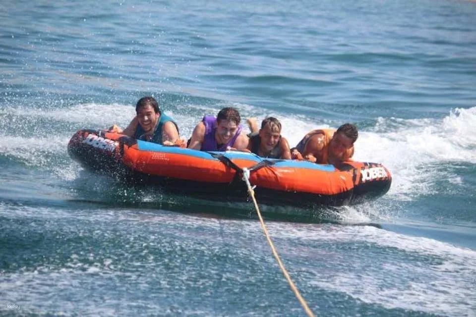 Crazy cookie boat experience in Armação de Pêra