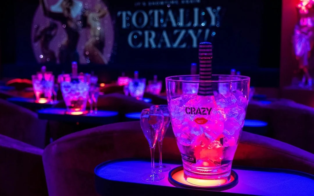 Crazy Horse Show Tickets  Image 4