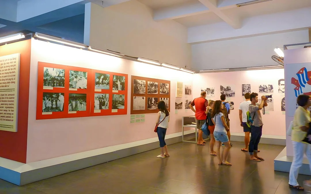 Cu Chi Tunnels & Ho Chi Minh City Full Day Tour Image 9