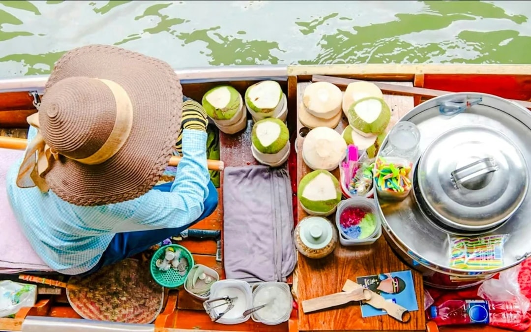Damnoen Saduak Floating Market & Maeklong Railway Market Full-Day Guided Tour Image 5