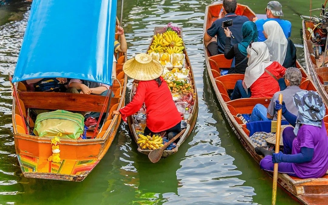 Damnoen Saduak Floating Market & Maeklong Railway Market Full-Day Guided Tour Image 1