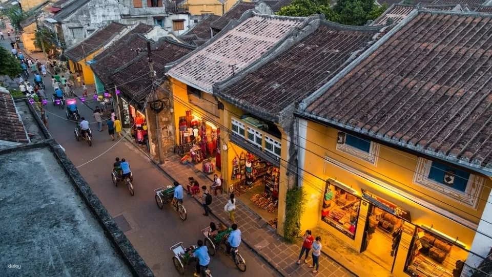 [DIFF Campaign 10% OFF] Hoi An Hoai River Boat Ride and Optional Hoi An Ancient Town Ticket