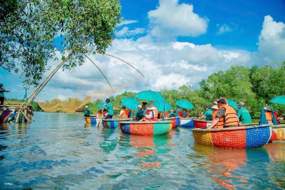 [Discount 30% OFF] Bamboo Basket Boat Ticket in Phu Quoc.