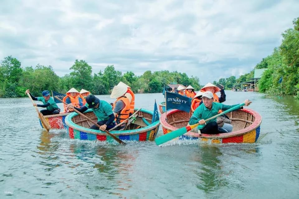 [Discount 30% OFF] Bamboo Basket Boat Ticket in Phu Quoc.