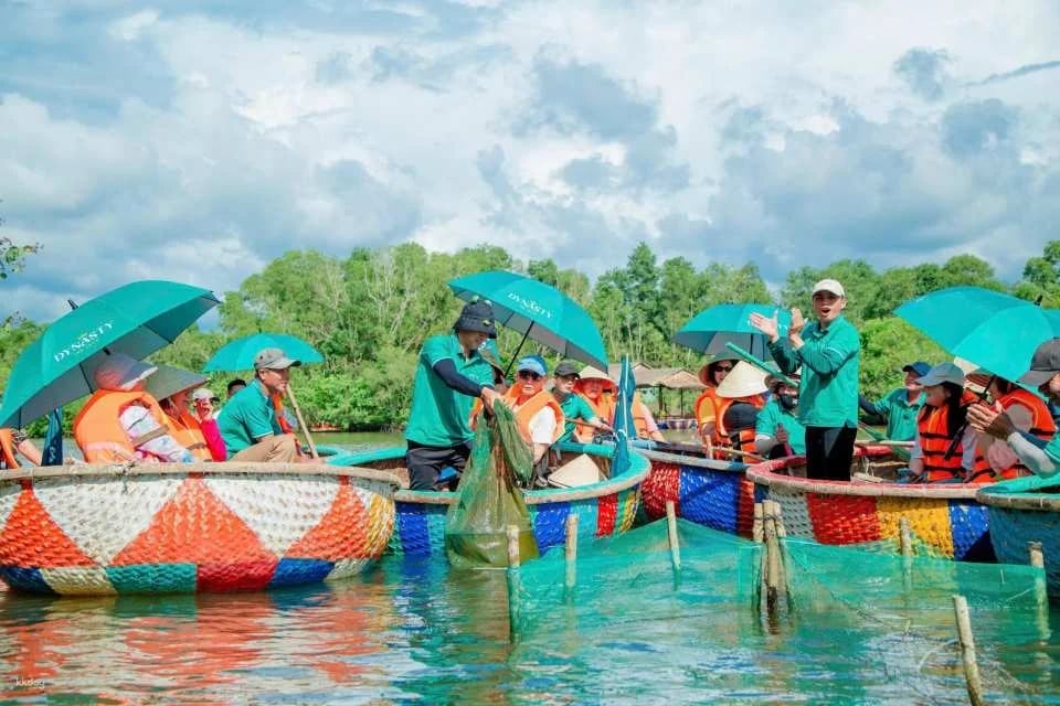 [Discount 30% OFF] Bamboo Basket Boat Ticket in Phu Quoc.