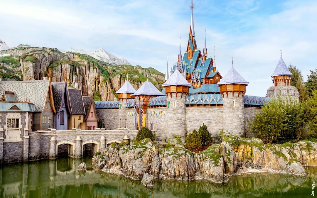 From Disneyland®: Paris Sightseeing Tour with Seine River Cruise Image 7