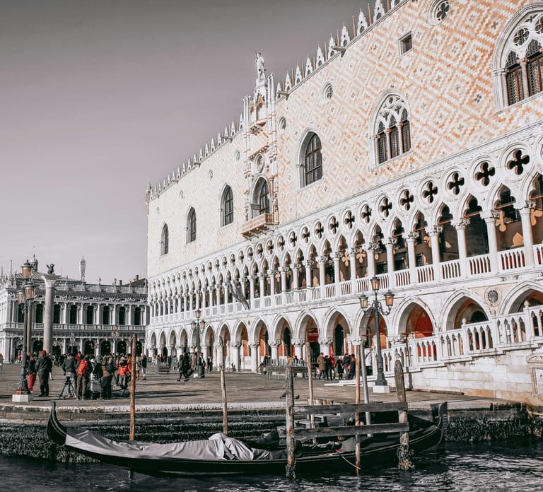 Venice: Doge's Palace, Bridge of Sighs, Prisons, Correr & Audio Guides