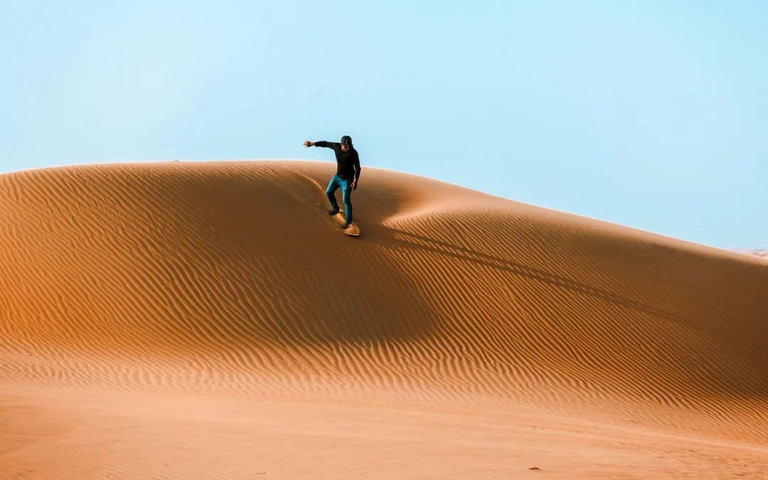 Doha Desert Safari: Dune Bashing, Sandboarding & Inland Sea Visit Image 6