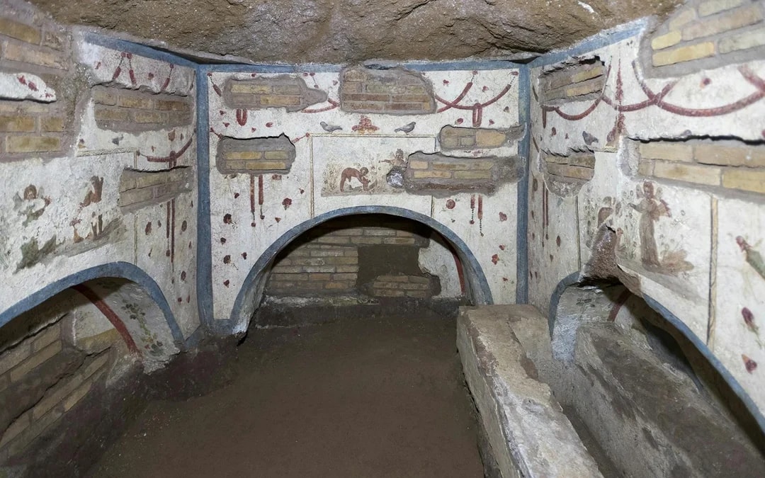 Catacombs of Domitilla and Capuchin Crypt Guided Tour with Transfers Image 7