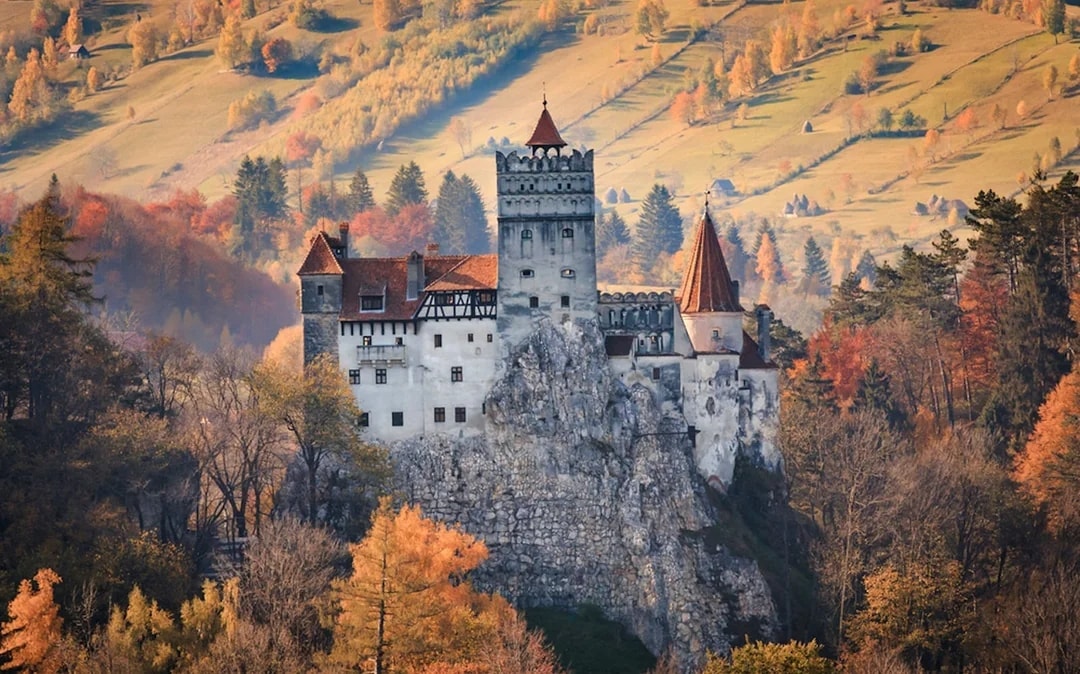 Day Trip To Discover Dracula's Life Journey - Private Tour Image 1