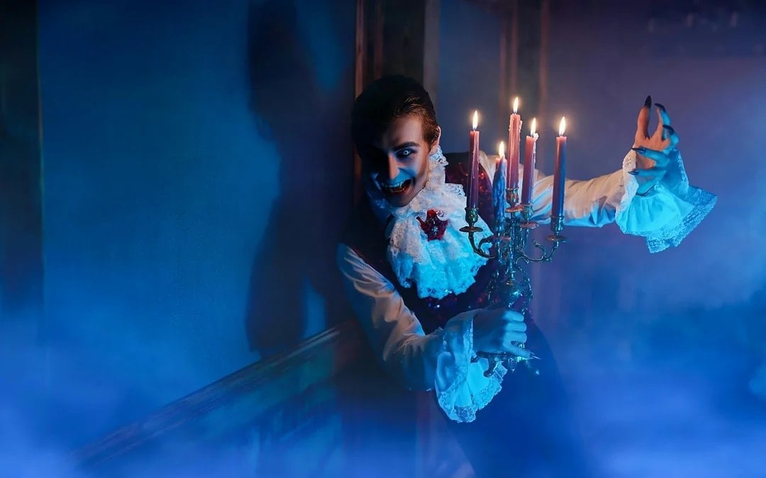 Dracula's Castle Halloween Special Tour Image 1