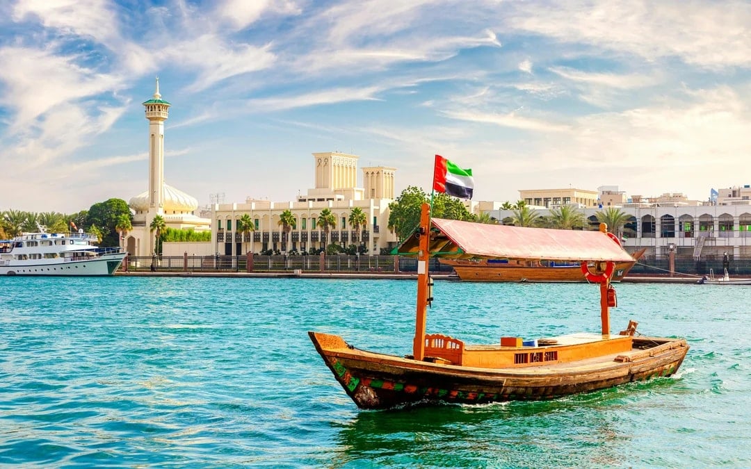 Dubai Full-Day City Tour with Abra Ride, Guide & Transfers Image 1