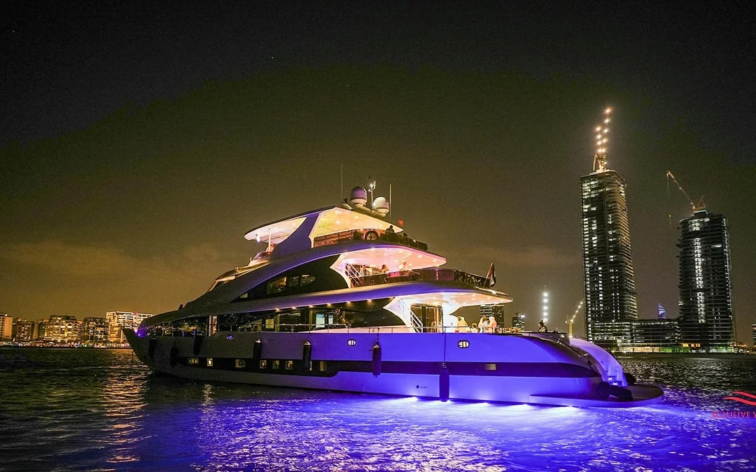 From Dubai Harbour: 3-Hour Superyacht Tri-Deck Cruise with Dining, Open Bar & Live DJ Image 7