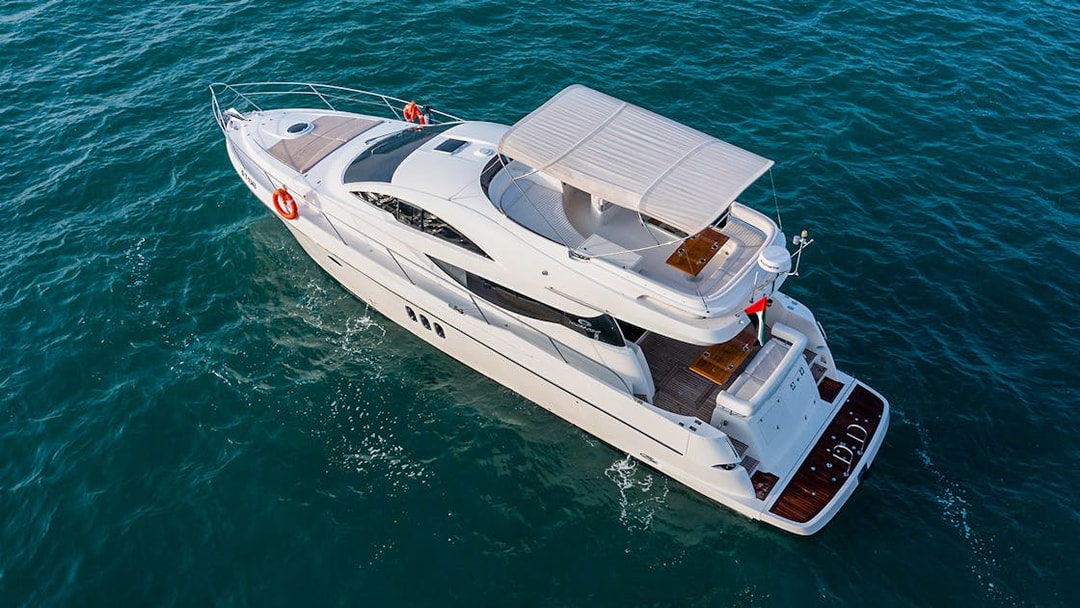 Private yacht Veronika 55 cruising in Dubai waters.