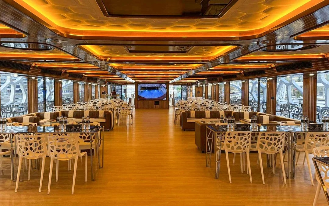 From Dubai Marina: 3-Hour Lotus Mega Yacht Cruise with Buffet Dinner, Unlimited Drinks & Live Entertainment Image 5