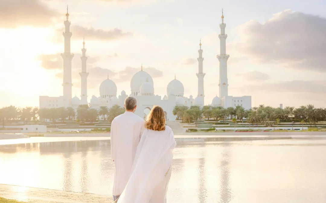 From Dubai: Abu Dhabi Full-Day City Tour with Sheikh Zayed Grand Mosque Image 6