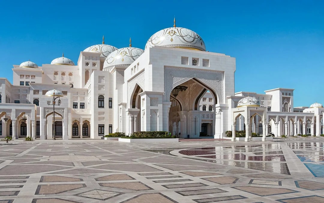 From Dubai: Premium Full-Day Sightseeing Tour of Abu Dhabi with Hotel Transfers Image 6