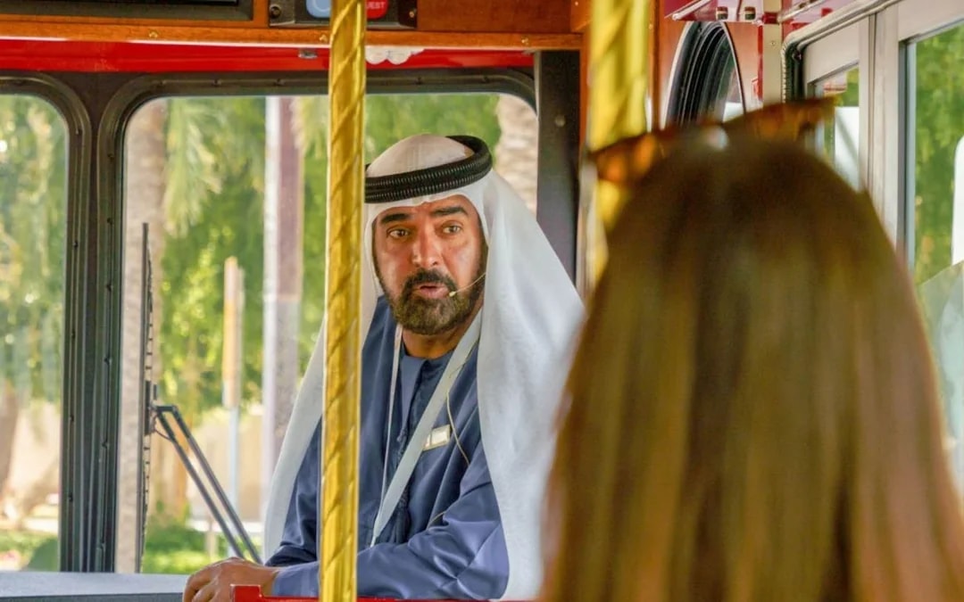 Dubai Traditional Trolley Tour with Emirati Storytellers, Heritage Stops, and Brunch Image 8