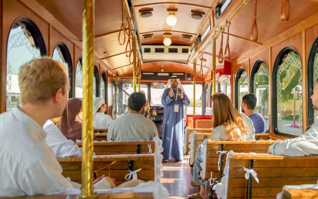 Dubai Traditional Trolley Tour with Emirati Storytellers, Heritage Stops, and Brunch Image 9