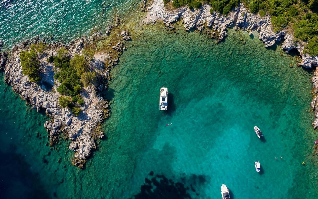 Dubrovnik: Blue Cave, Green Caves & Sunj Beach Cruise with Unlimited Drinks Image 10