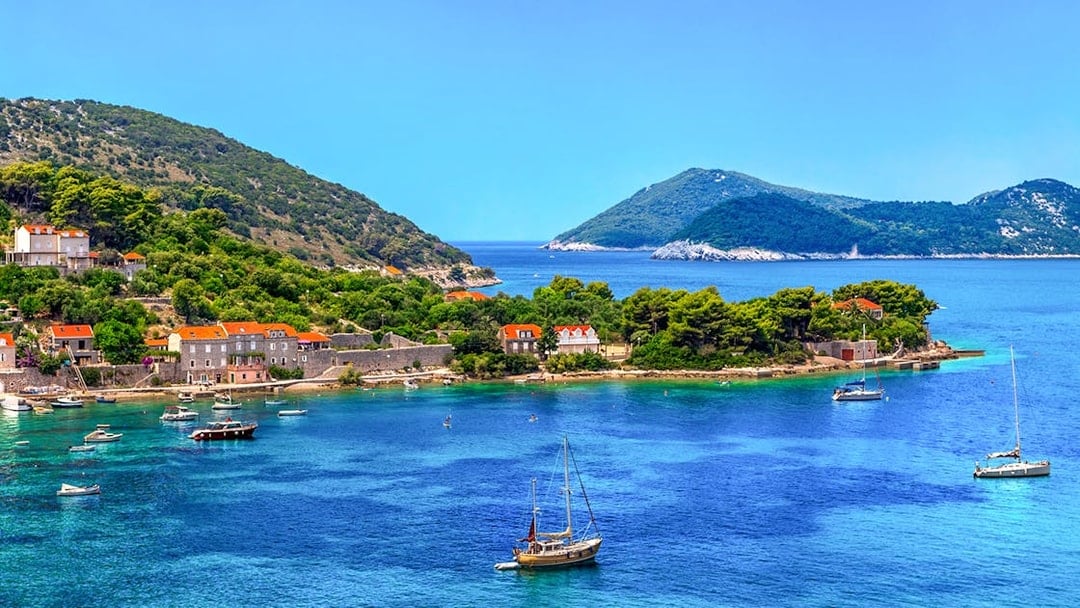 Dubrovnik: Elaphite Islands Cruise with Lunch & Drinks