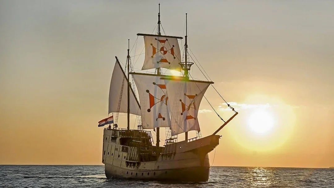 Sunset view of Karaka ship cruise on the sea.