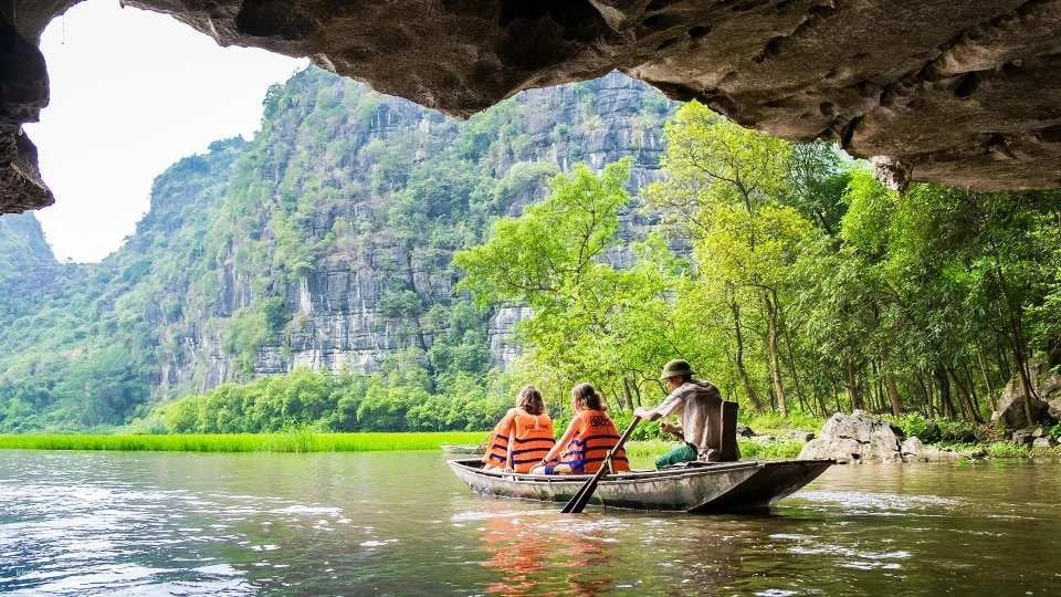 Easy & Time Saving Entrance Ticket to Tam Coc World Heritage Boating Experience