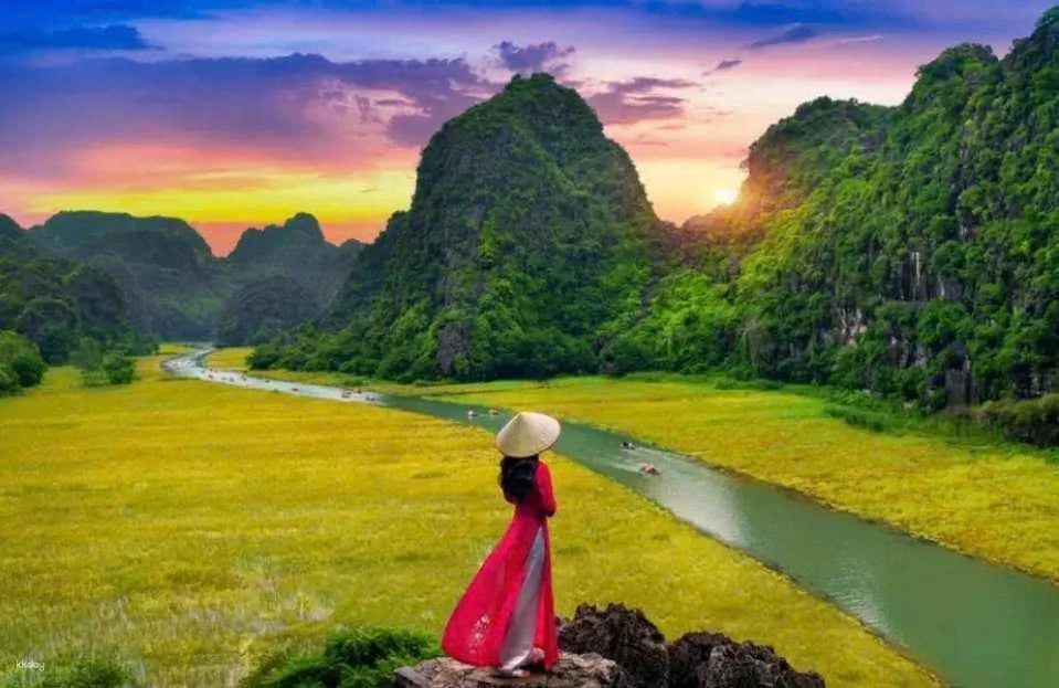 Easy & Time Saving Entrance Ticket to Tam Coc World Heritage Boating Experience