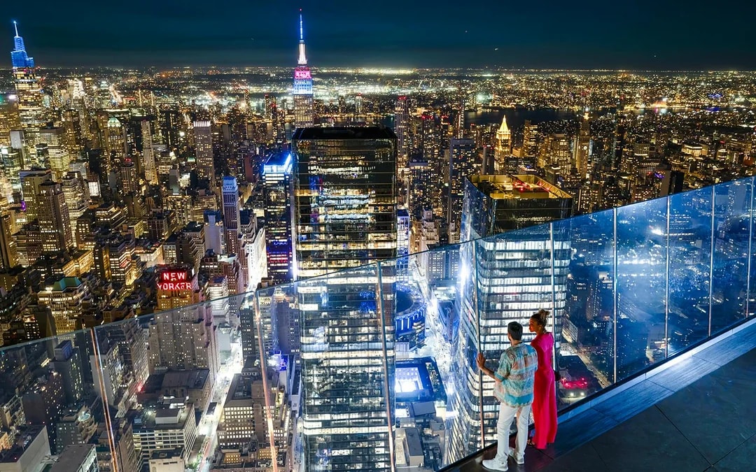 Edge Observation Deck: Sunset VIP Experience Image 7