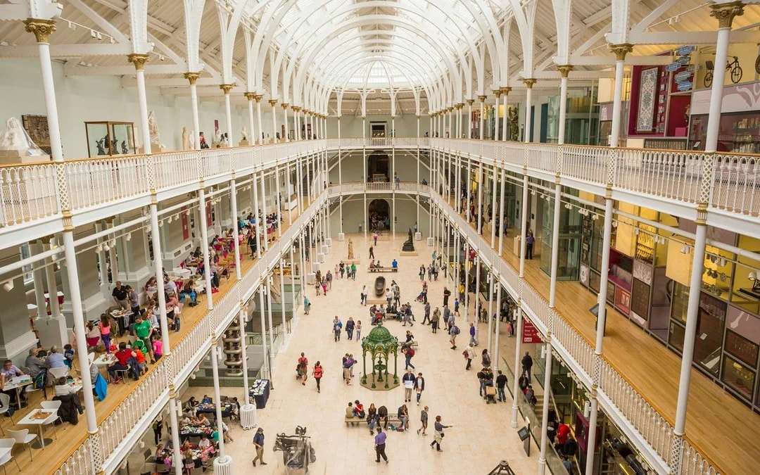 Edinburgh Castle & National Museum of Scotland Guided Tour Image 4